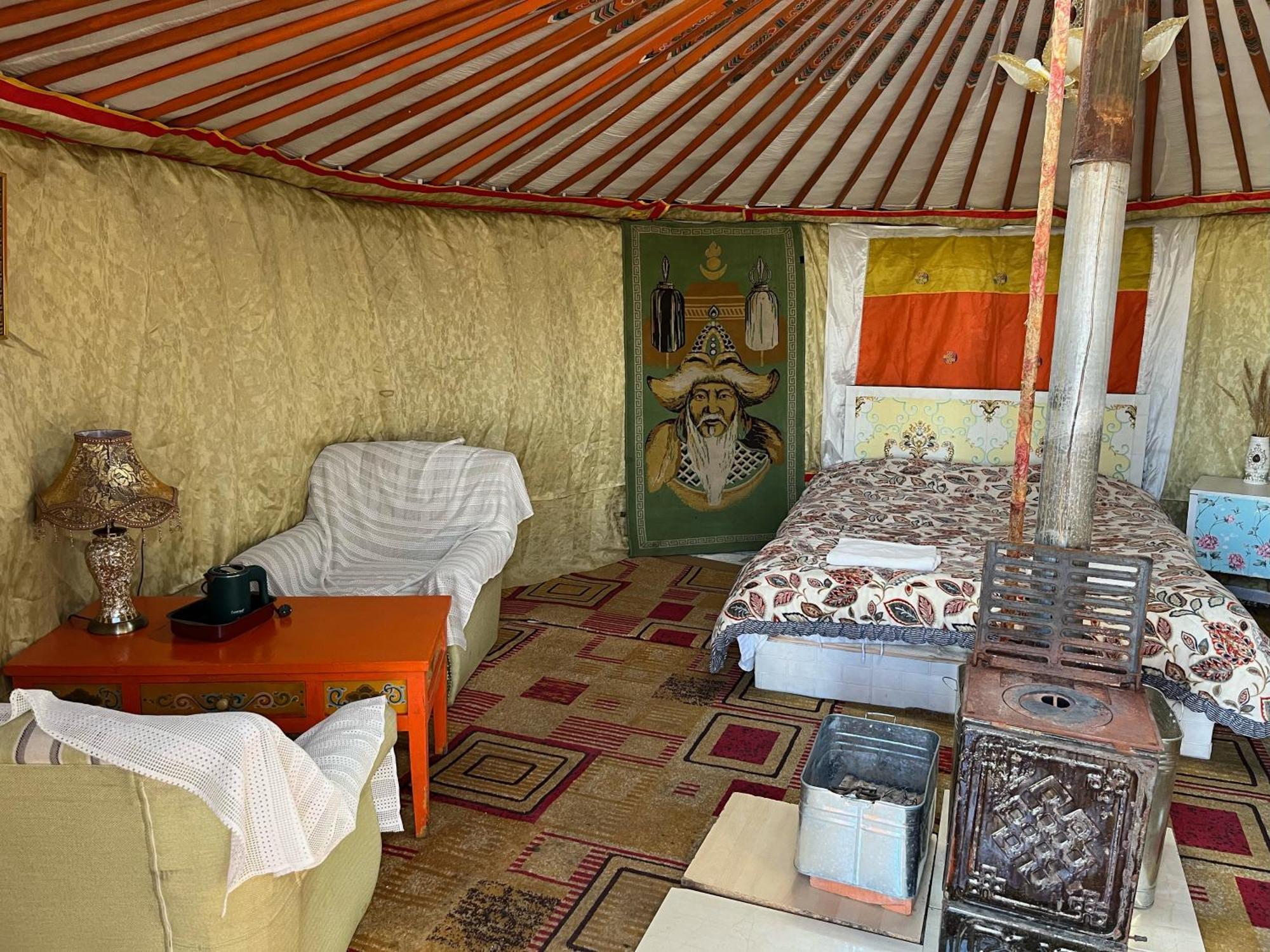 Gana'S Guest House And Tours อูลานบาตอร์ ภายนอก รูปภาพ